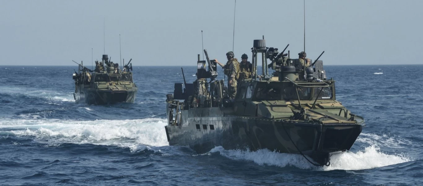 Ένταση στον Περσικό κόλπο - Ιρανικά σκάφη παρενόχλησαν αμερικανικά